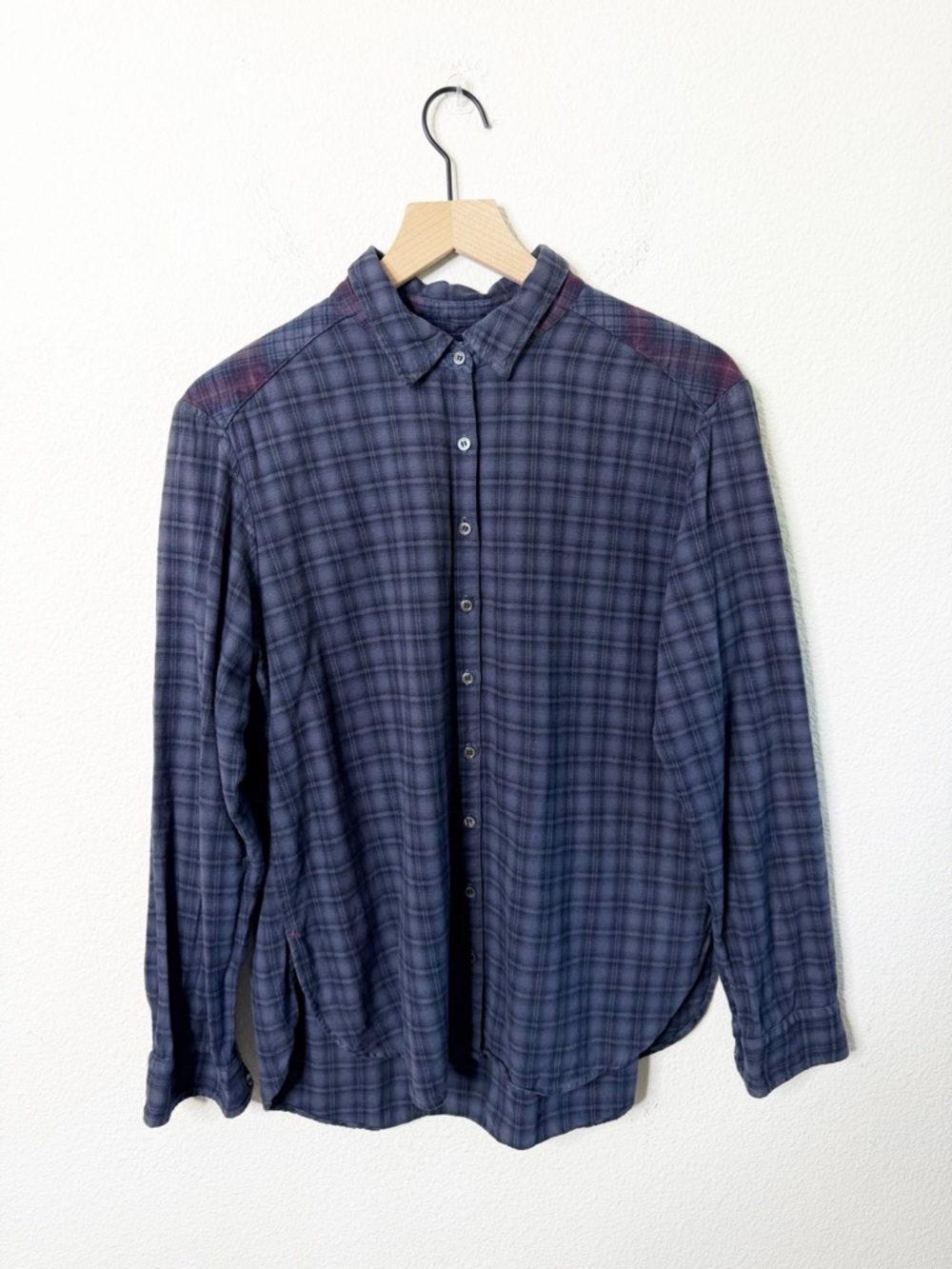 Xirena Plaid Flannel Button Down Shirt Blue Grey Plaid Top Women’s Size S